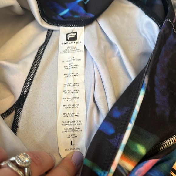 Fabletics salar define mid rise cropped yoga pant size large item 07-17 - Picture 6 of 9